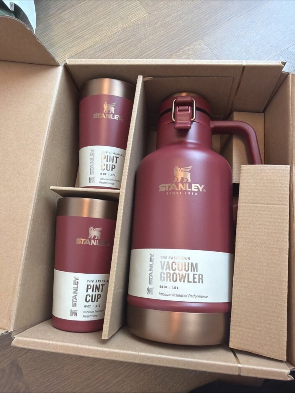 Stanley Stay Chill Growler Set 64oz Stackable Hot Cold Red Cup Pomegranate